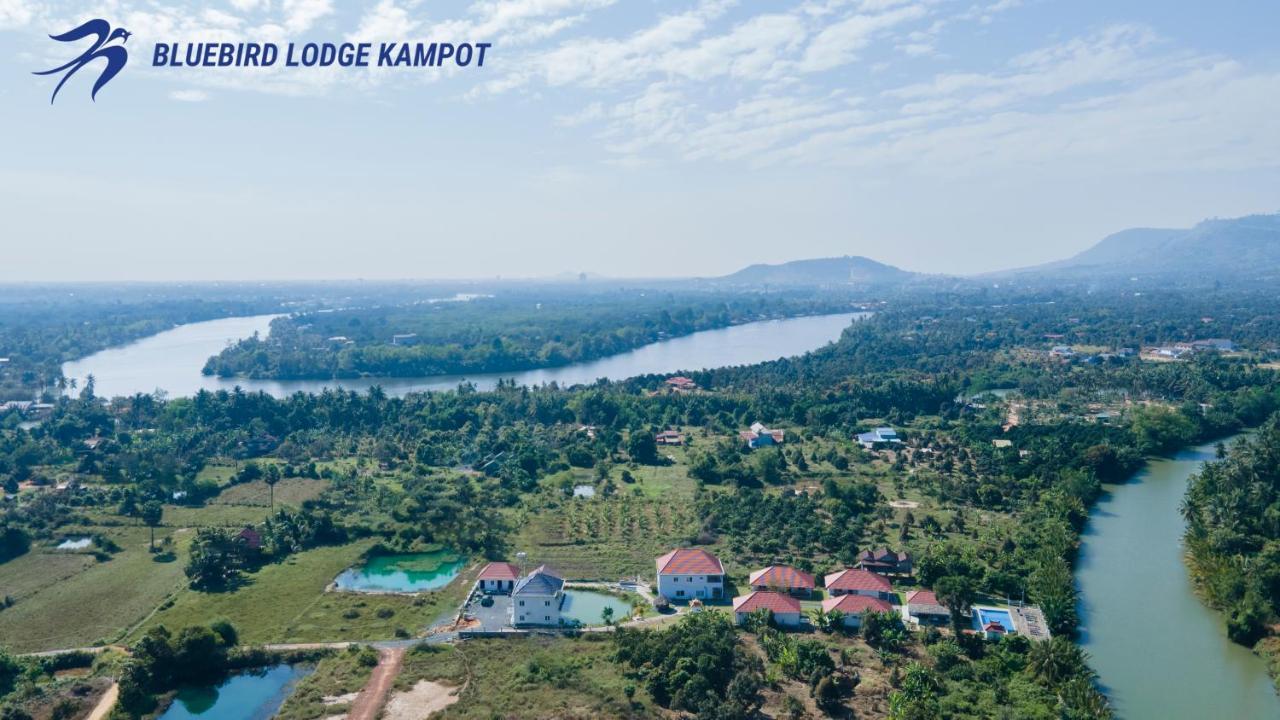 Bluebird Lodge Kampot Exterior photo