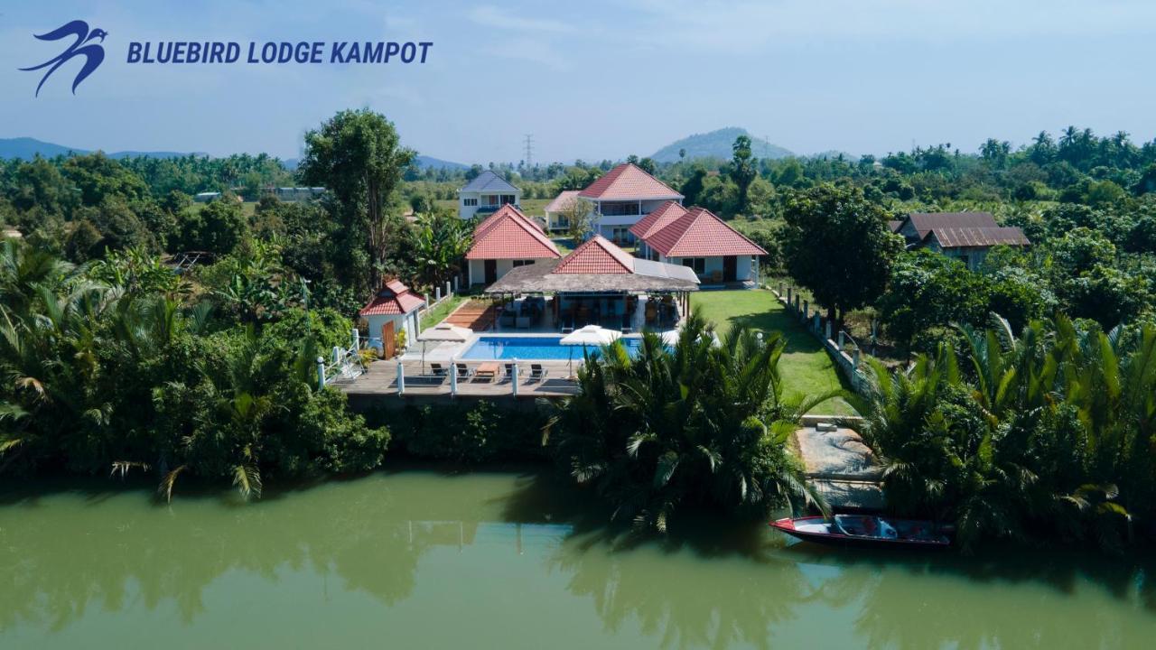 Bluebird Lodge Kampot Exterior photo