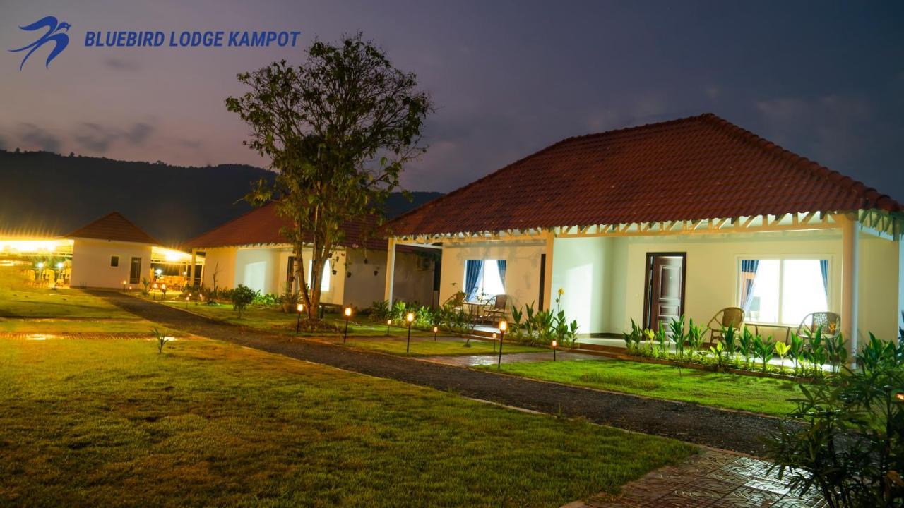 Bluebird Lodge Kampot Exterior photo